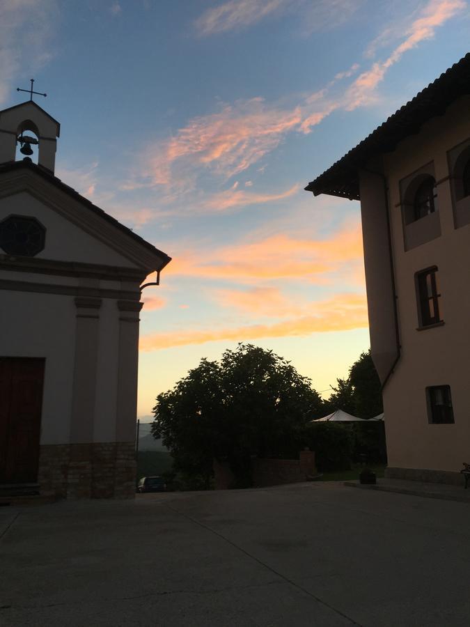 Cascina Baresane Panzió Alba Kültér fotó